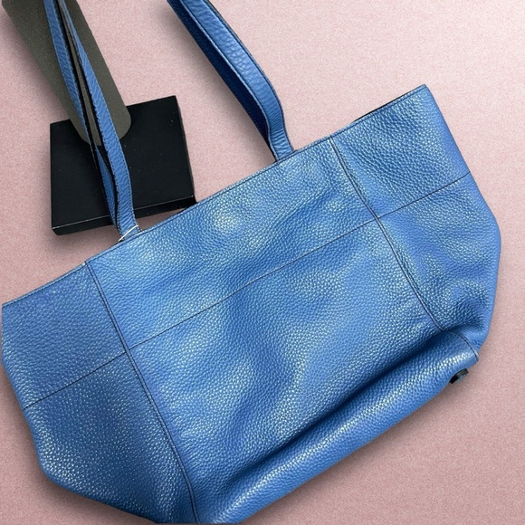 Prada Vitello Daino Leather Shopper Tote - Picture 3 of 8